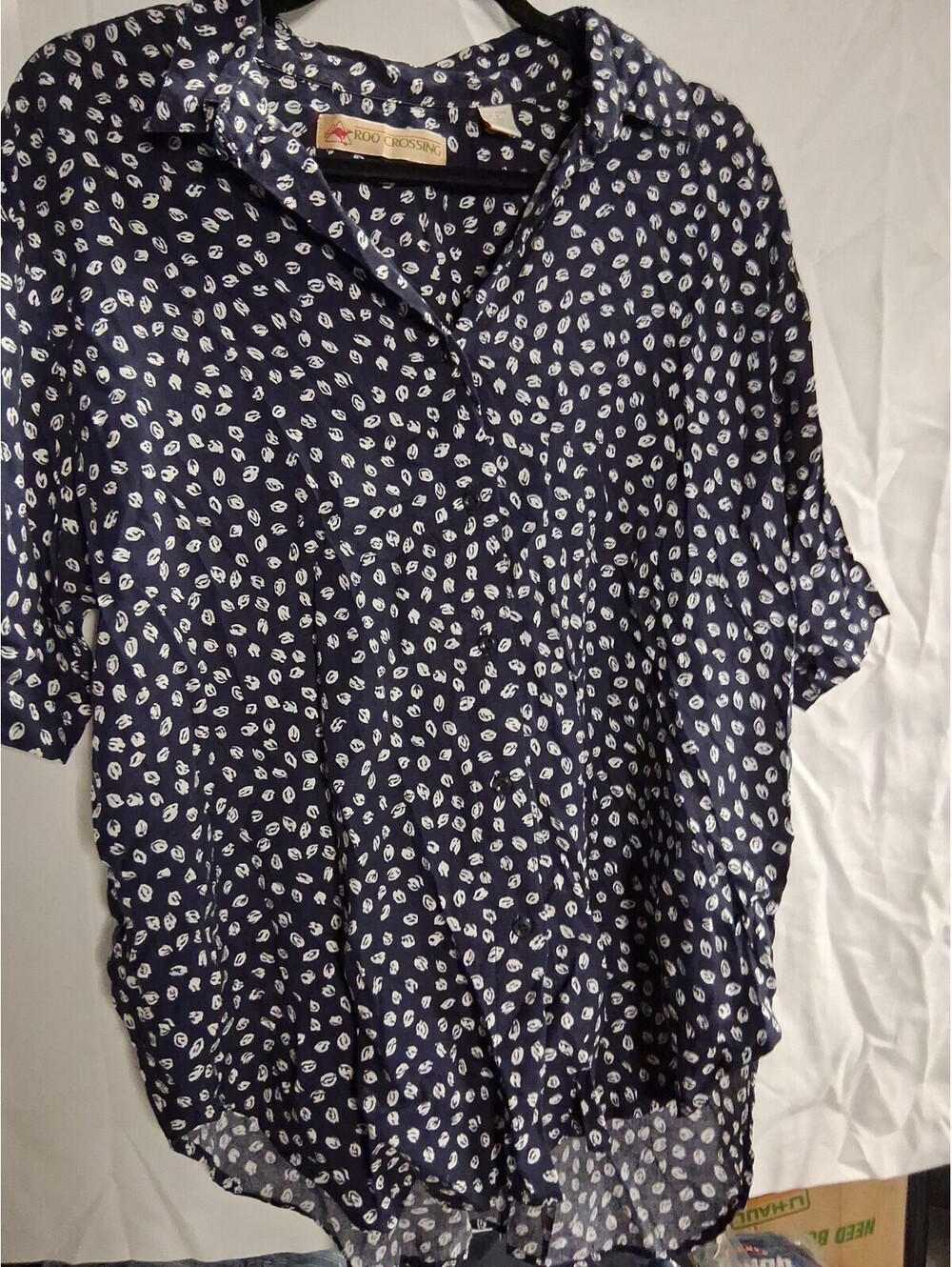 Roo Crossing Shirt Black Large Shell Design Button Up Lightweight H2